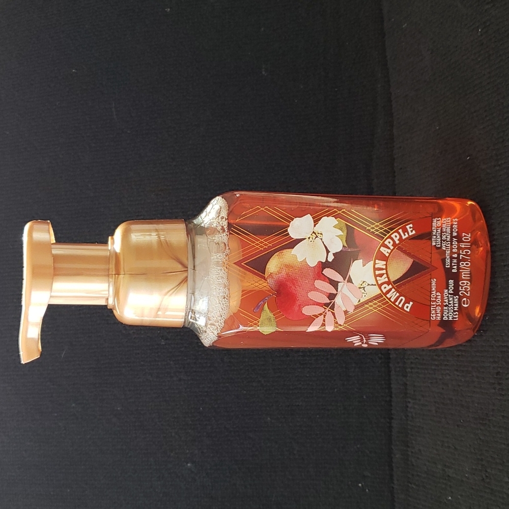 *🥳3/20🥳 Bath & Body Works PUMPKIN APPLE Foaming Hand Soap - Picture 1 of 6